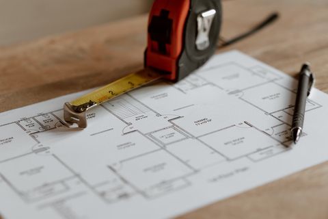 Почему управляющая компания участвует в согласовании ремонта, если есть Мосжилинспекция?